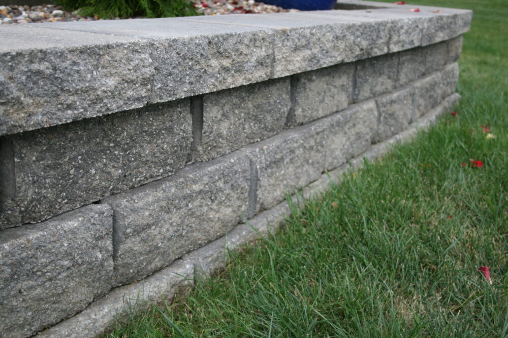 Building a reliable block retaining wall